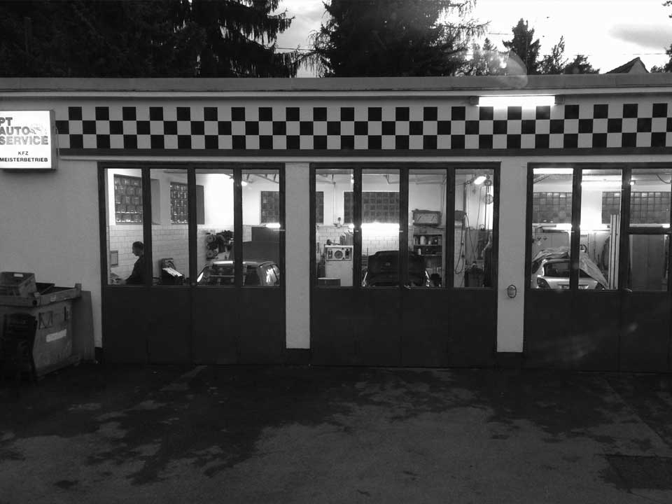 Ansicht PT AUTO SERVICE Bild Werkstatt PT AUTO SERVICE